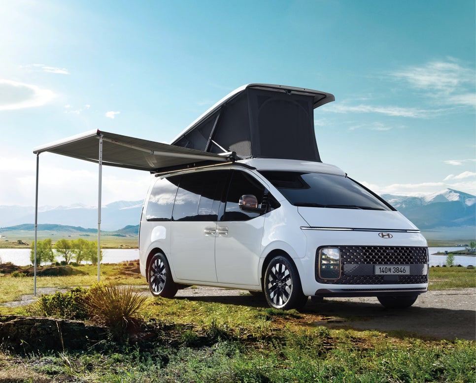 스타리아 라운지 하이브리드