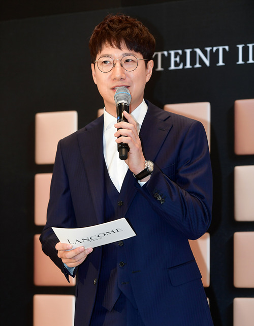 조우종 프리선언