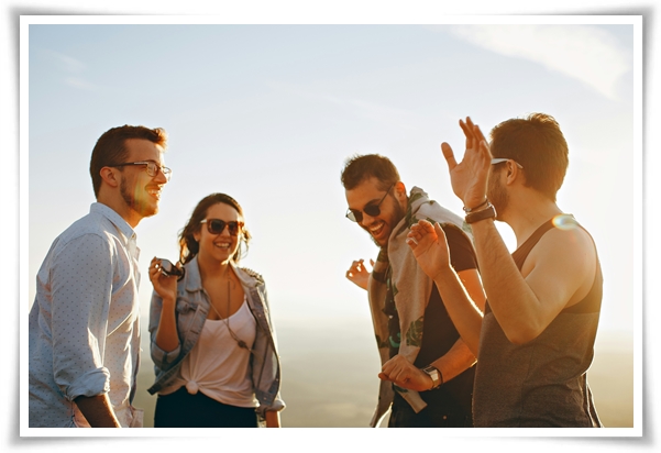 행복 호르몬, 도파민 엔돌핀 옥시토신 세로토닌!