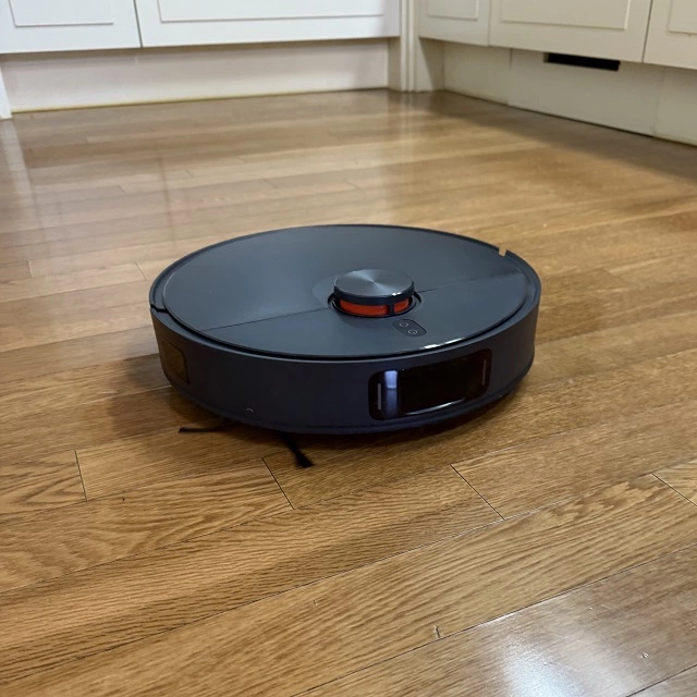 청소 중인 X20 MAX