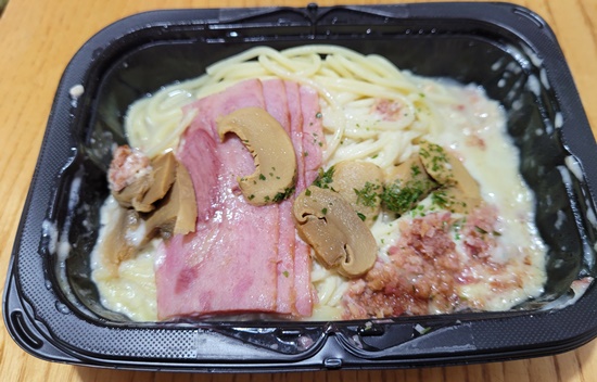 크림파스타-전자레인지-돌린-후-완성