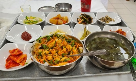 홍어회덮밥-흑삼도