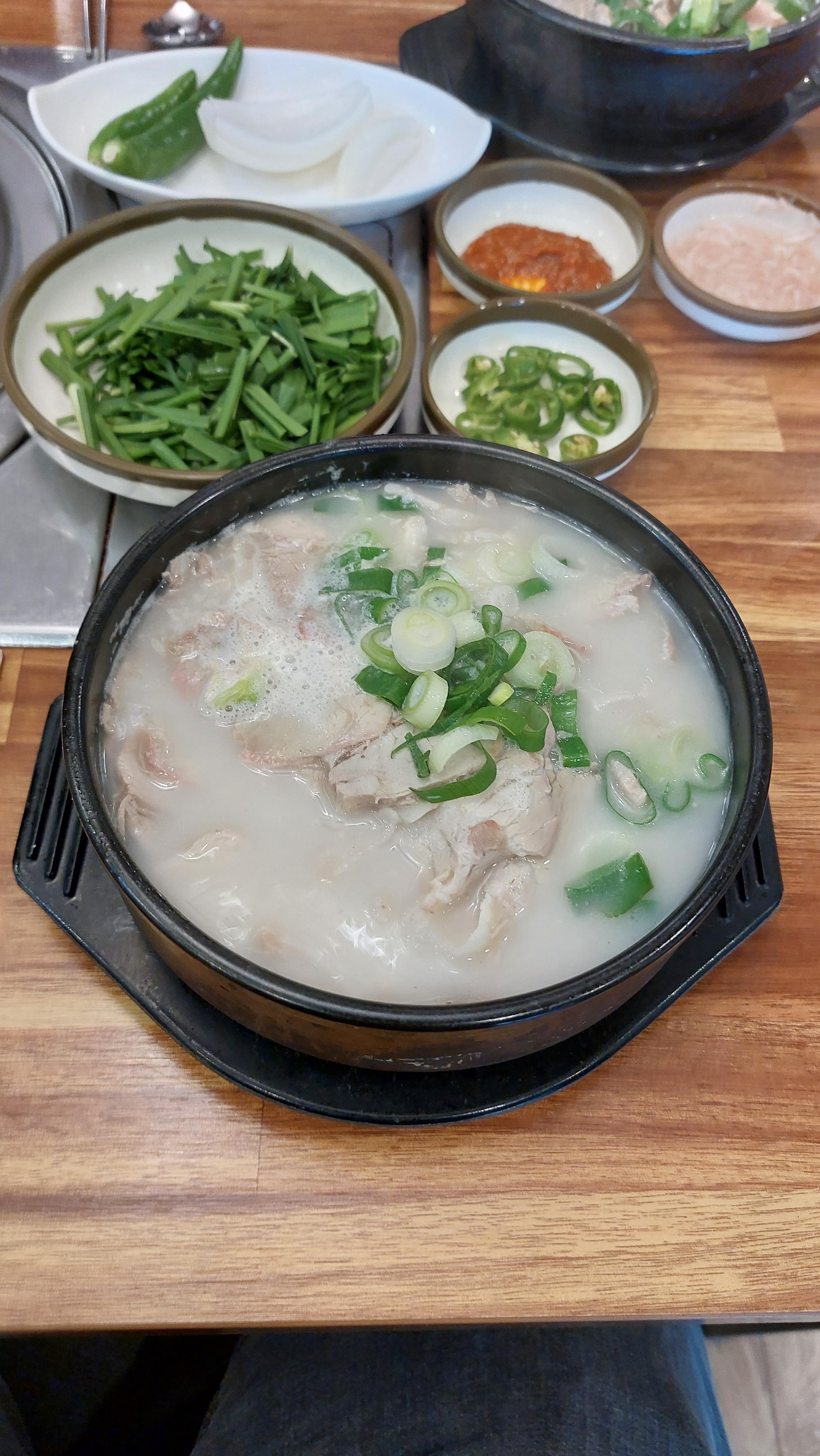 계룡 신토불이 병천순대 수육국밥 특사이즈 등장