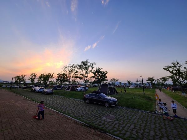 노을지는캠핑장