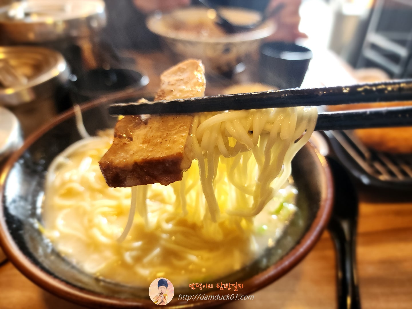 돈코츠라멘