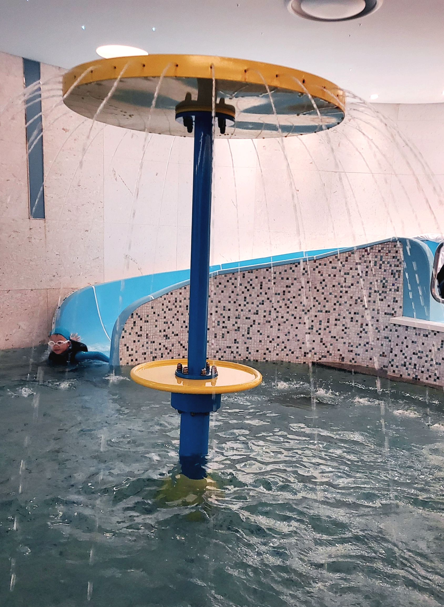 롯데호텔 월드 수영장 유아풀