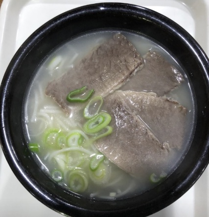 서울 장충동 뚱뚱이할머니집