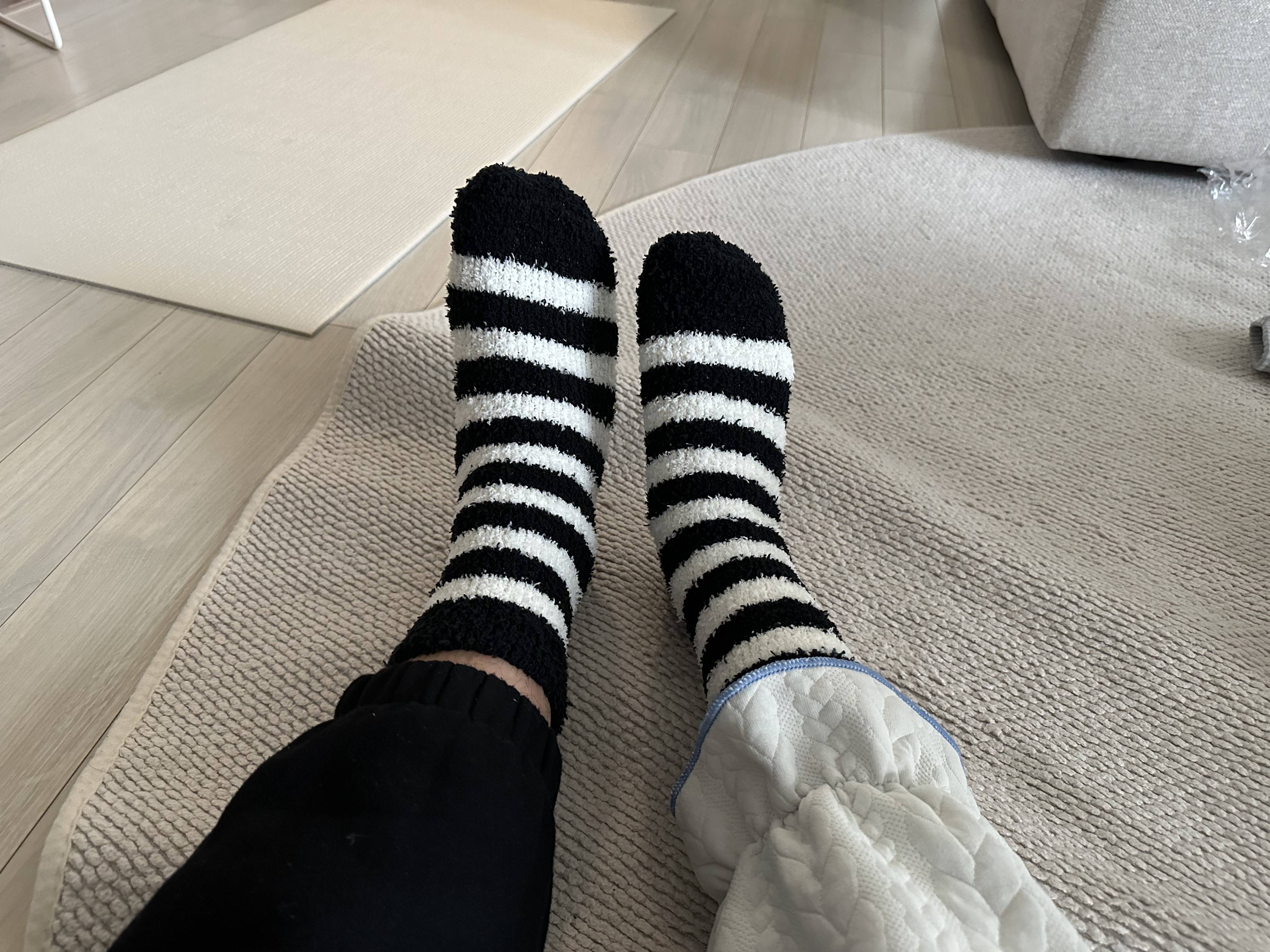 루나인 수면양말 착용사진