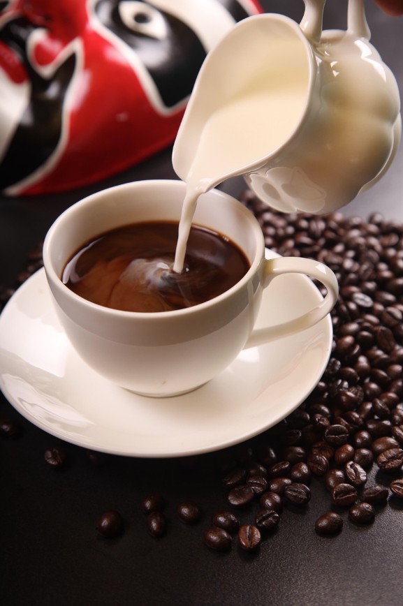 여름맞이 홈카페 커피머신 선택법 관련 사진