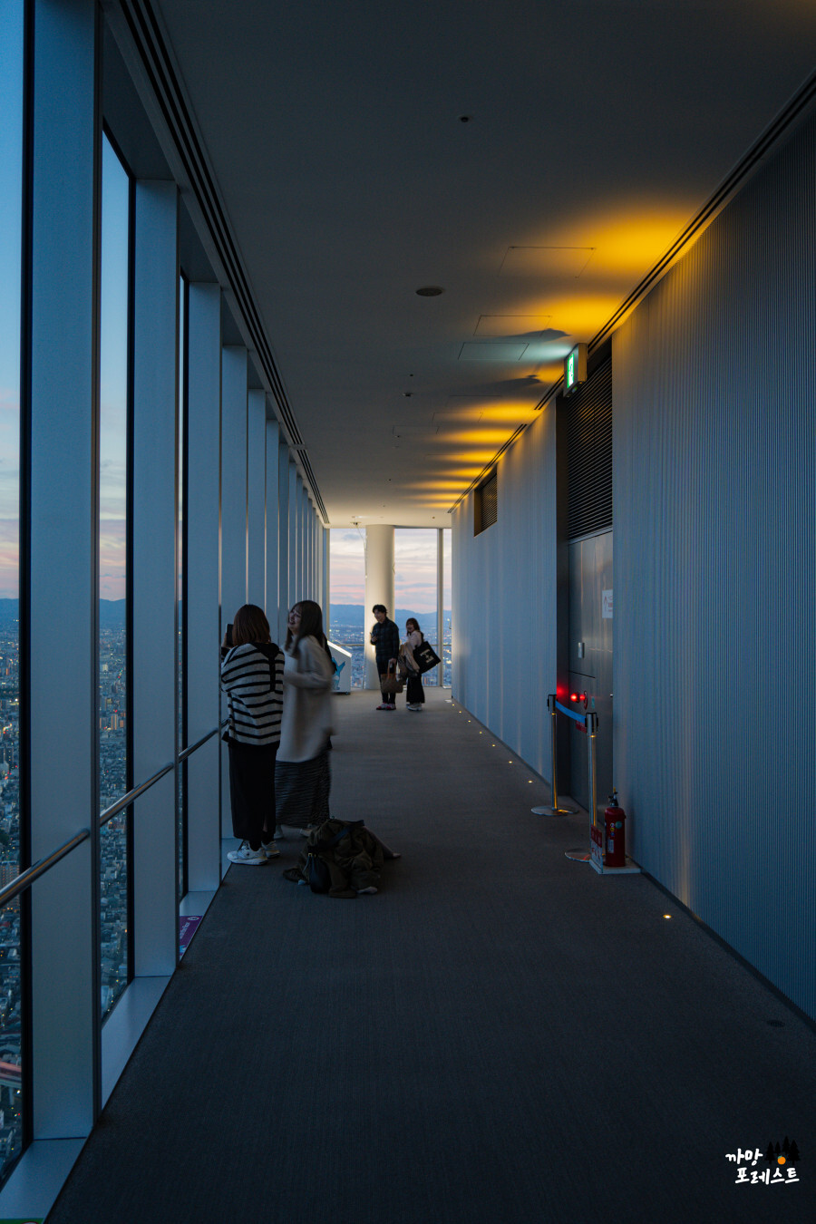 오사카 하루카스 300 전망대 내부