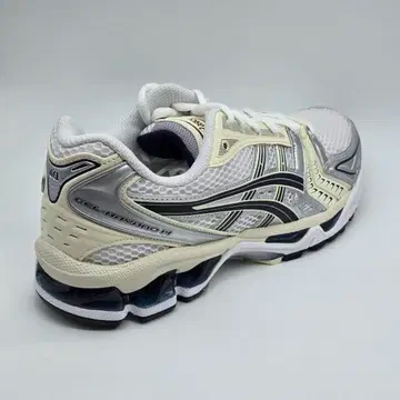 젤카야노 14 화이트/미니나잇