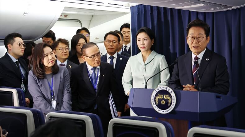 이재명 &ldquo;내가 코스피 5000까지 끌어올리겠다&rdquo; 공약 분석