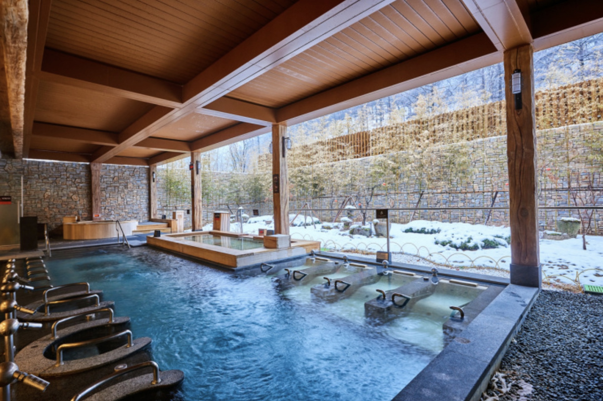 겨울 온천여행 추천