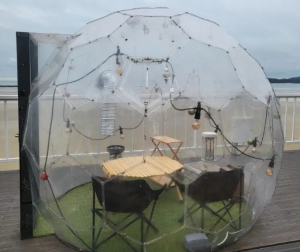 투명 돔 캠핑장