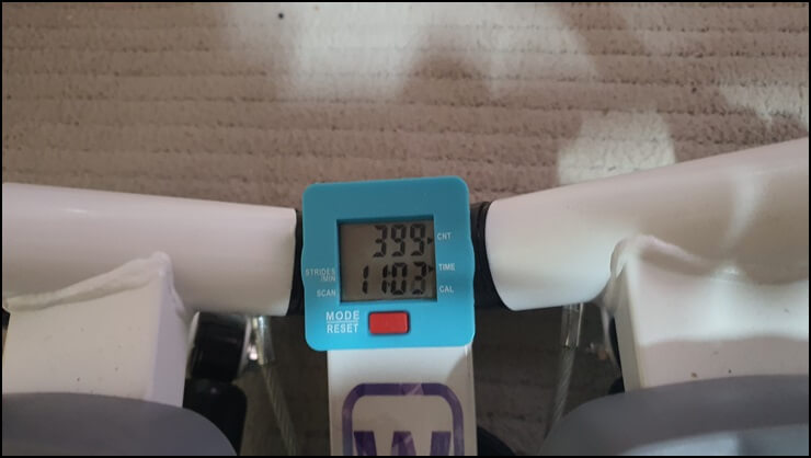 스텝퍼-모니터부분-사진