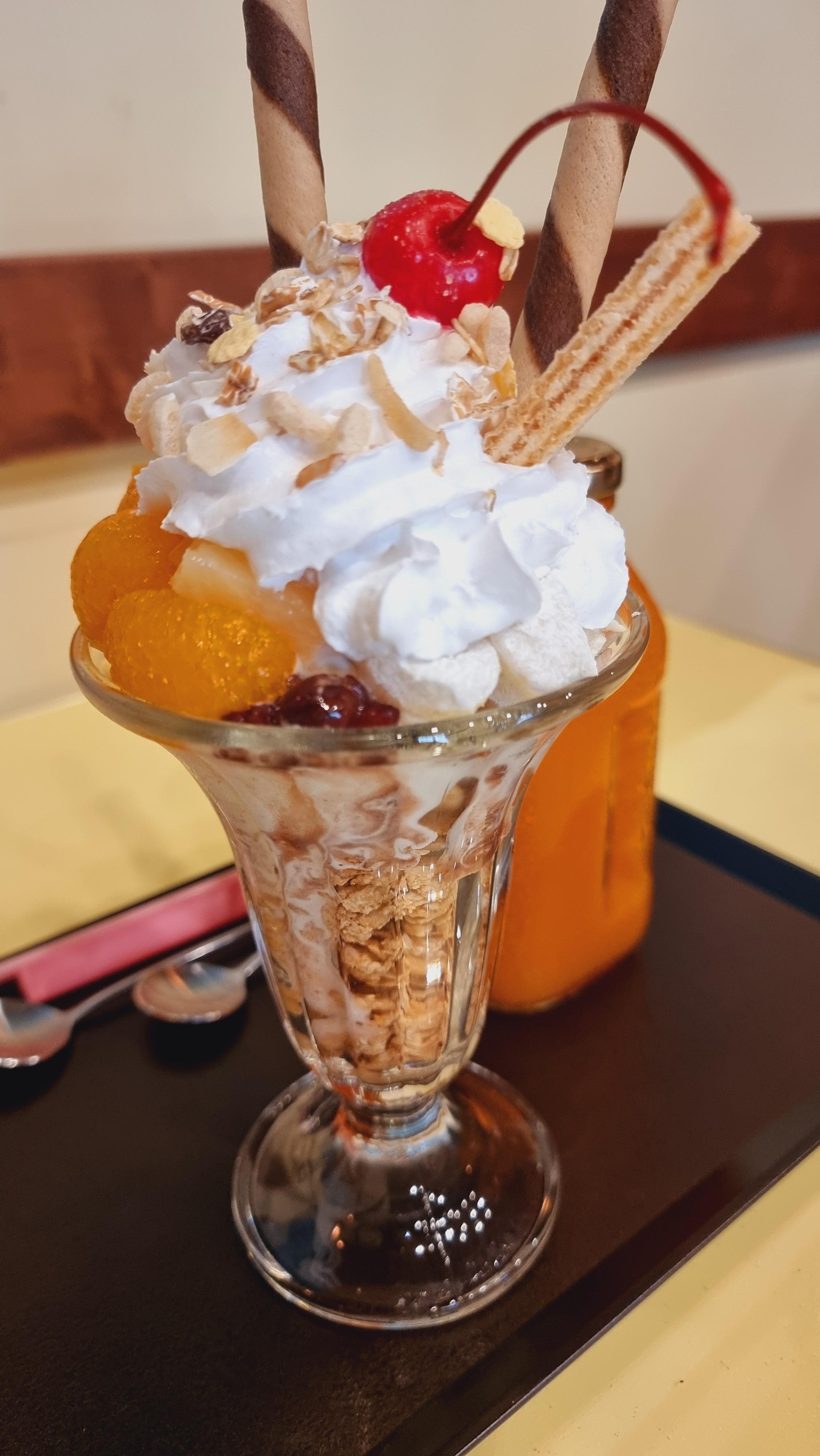 제주 이색 카페 비밀역 서귀포 카페