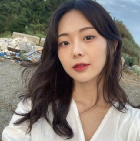 금새록 셀카 미모