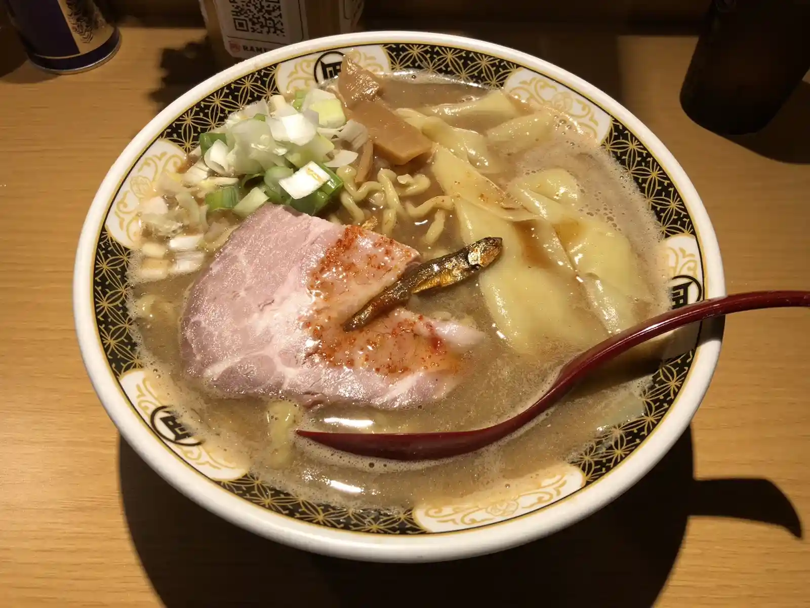 라멘 나기
