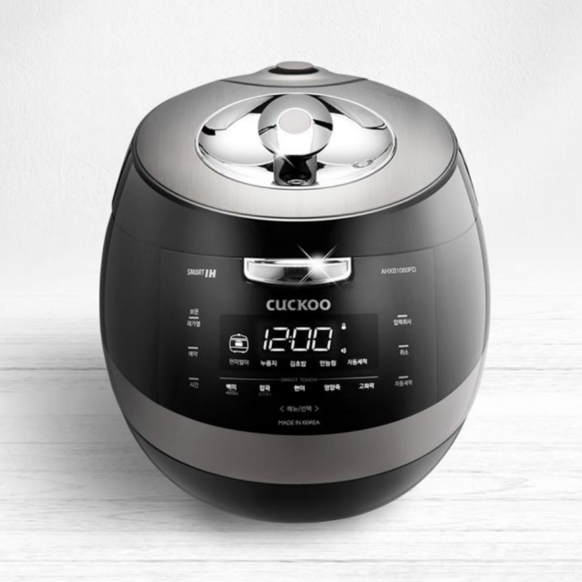 쿠쿠전기밥솥 사진입니다.