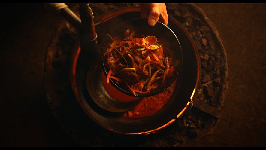 짬뽕을 만드는 모습