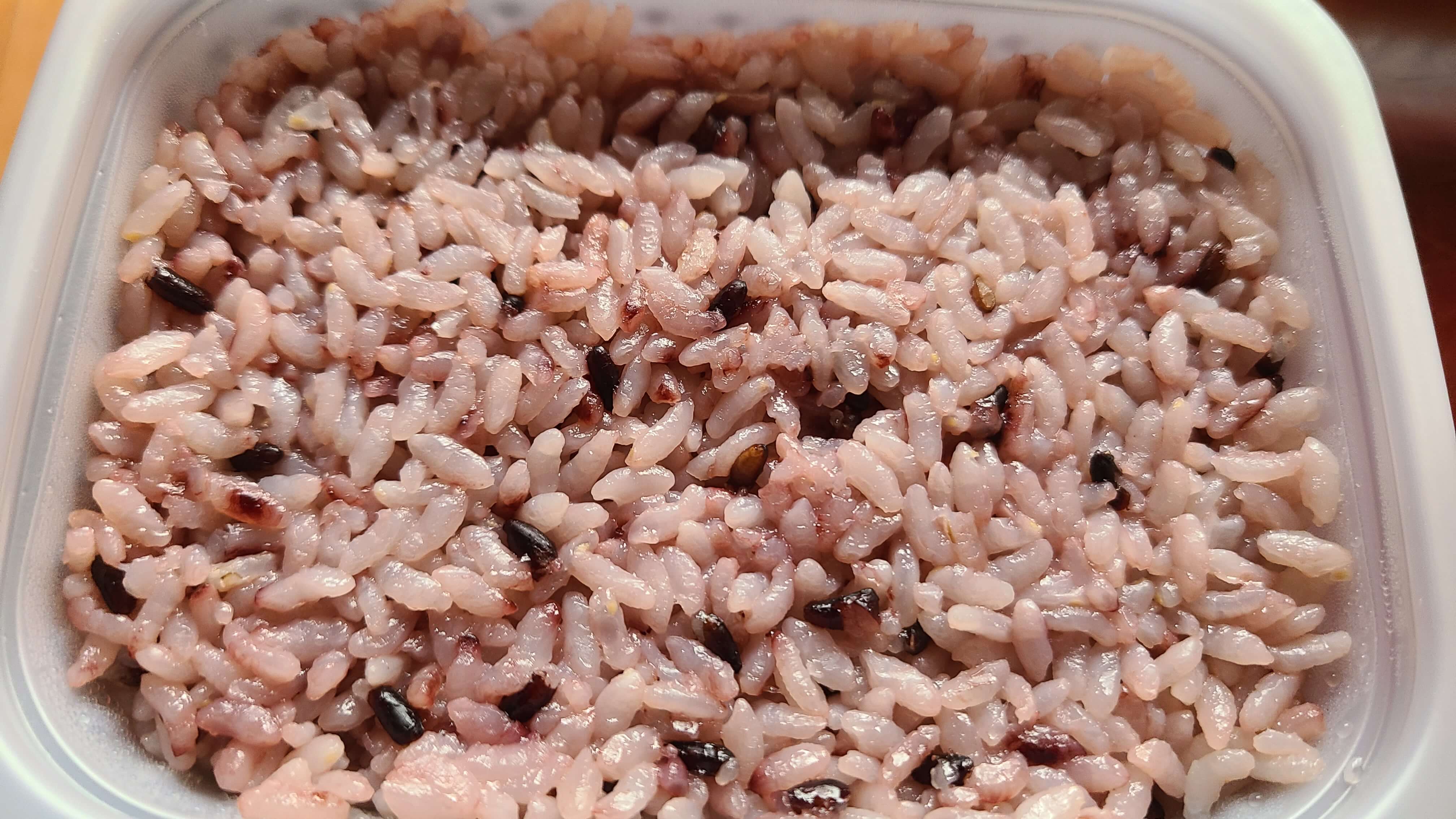 옥수동-묵은지-김치찜-삼겹2배-김치찜-흑미밥