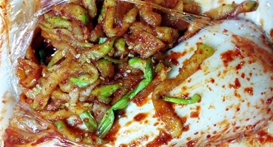 야식 추천 메뉴 족발 김치