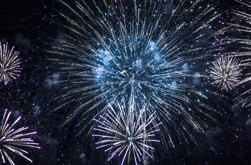 독특한 축제가 열리는 작은 마을 여행