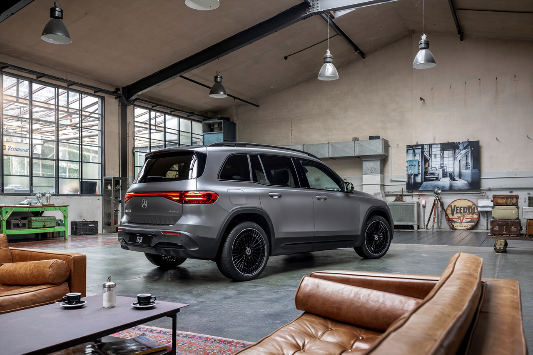 메르세데스-벤츠 EQB 외부 디자인