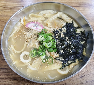 이삭홍두깨손칼국수