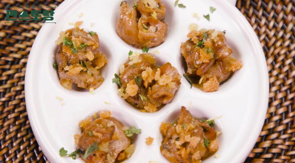 완성된 골뱅이 에스카르고 이미지