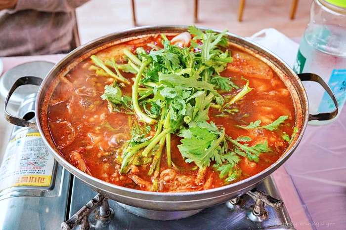 생생 정보마당 포천 이동 송어회 민물매운탕 맛집