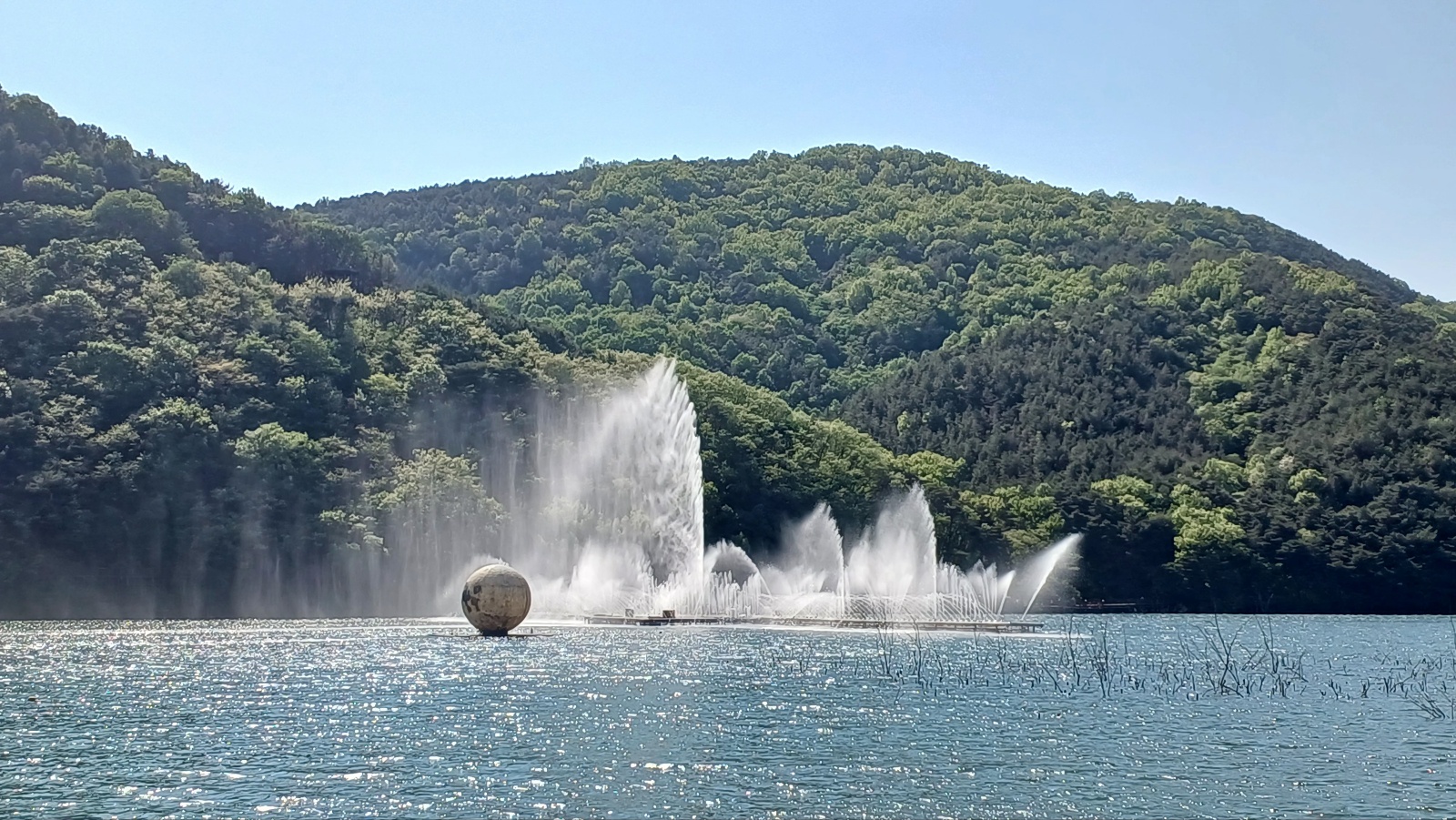 옥연지 송해공원