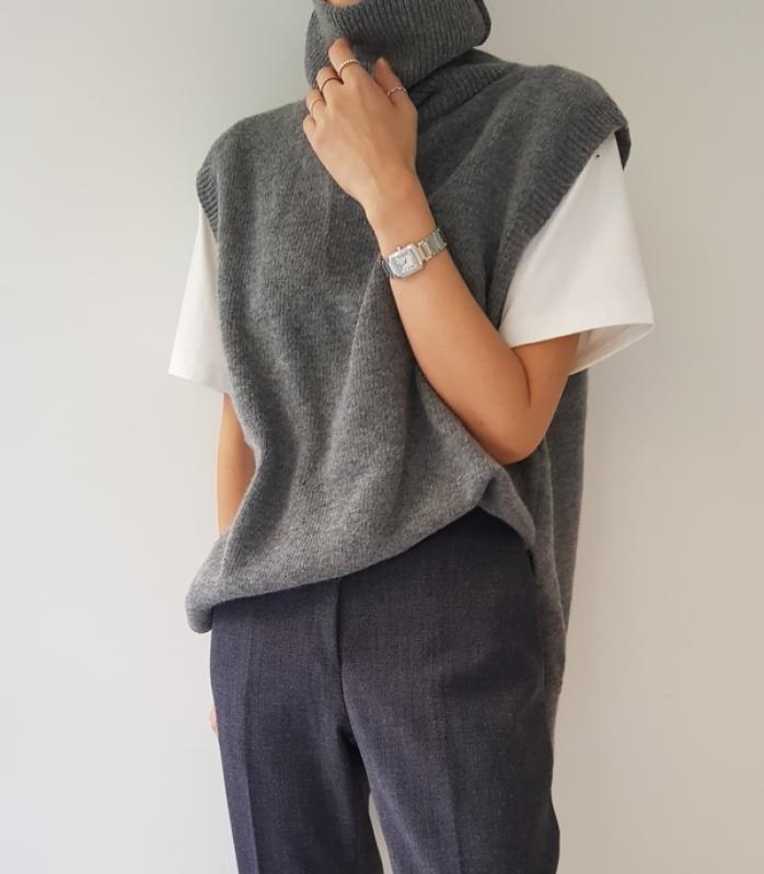 레이어드 터틀넥 램스 울70 목폴라 니트 조끼