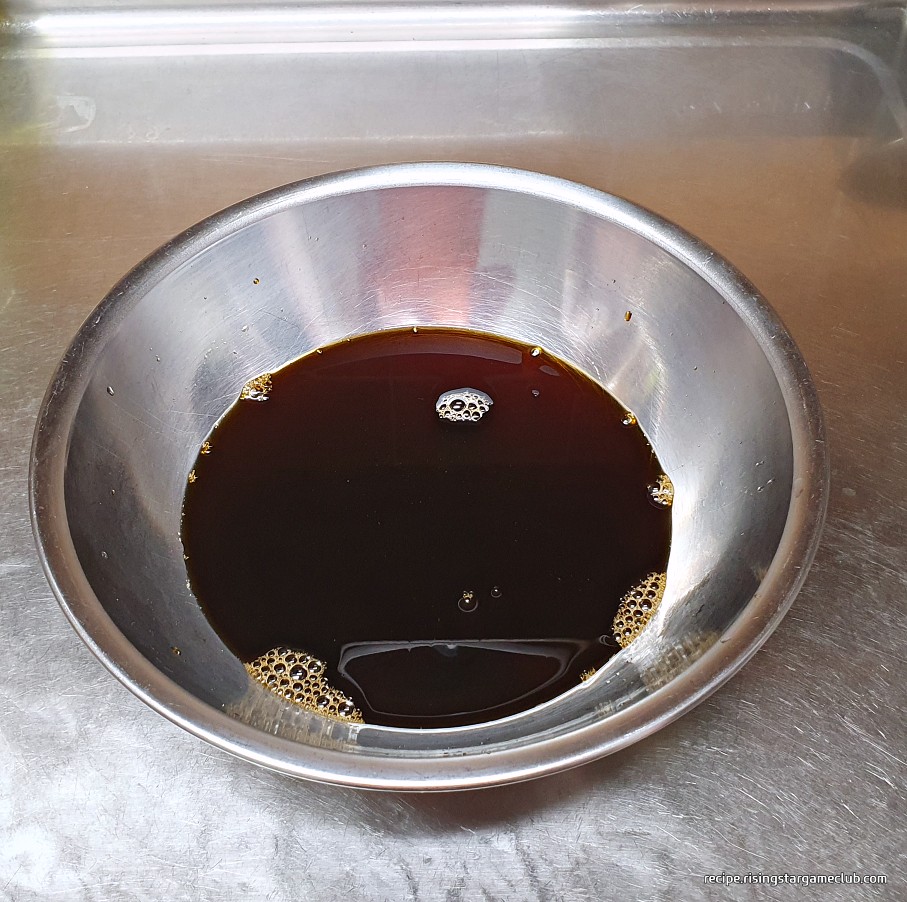 머위 장아찌에 들어갈 간장소스 완성 사진