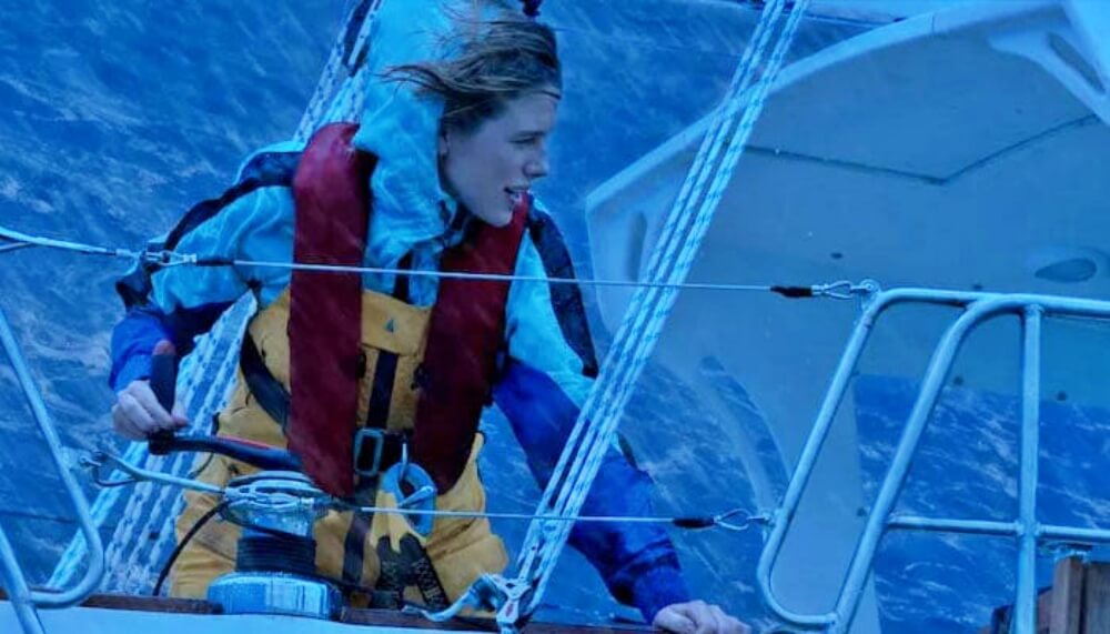 요트-폭풍우-여자선장