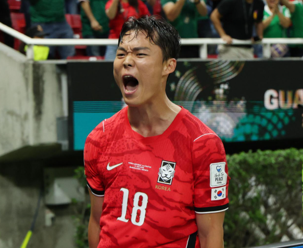 오현규 몸값 260억 돌파 손흥민과 나란히 선 월드컵 한국 축구의 희망7