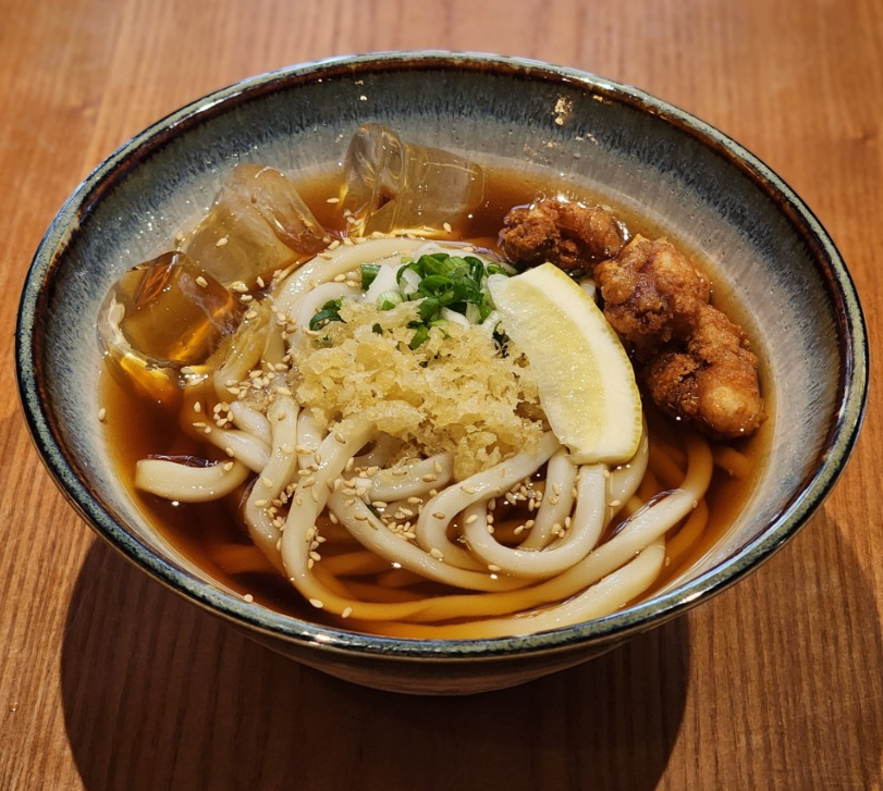 생생정보통 오늘 방송 맛집 타츠진 우동 딴뚝 통나무집 식당 예약 메뉴 가격 특별혜택