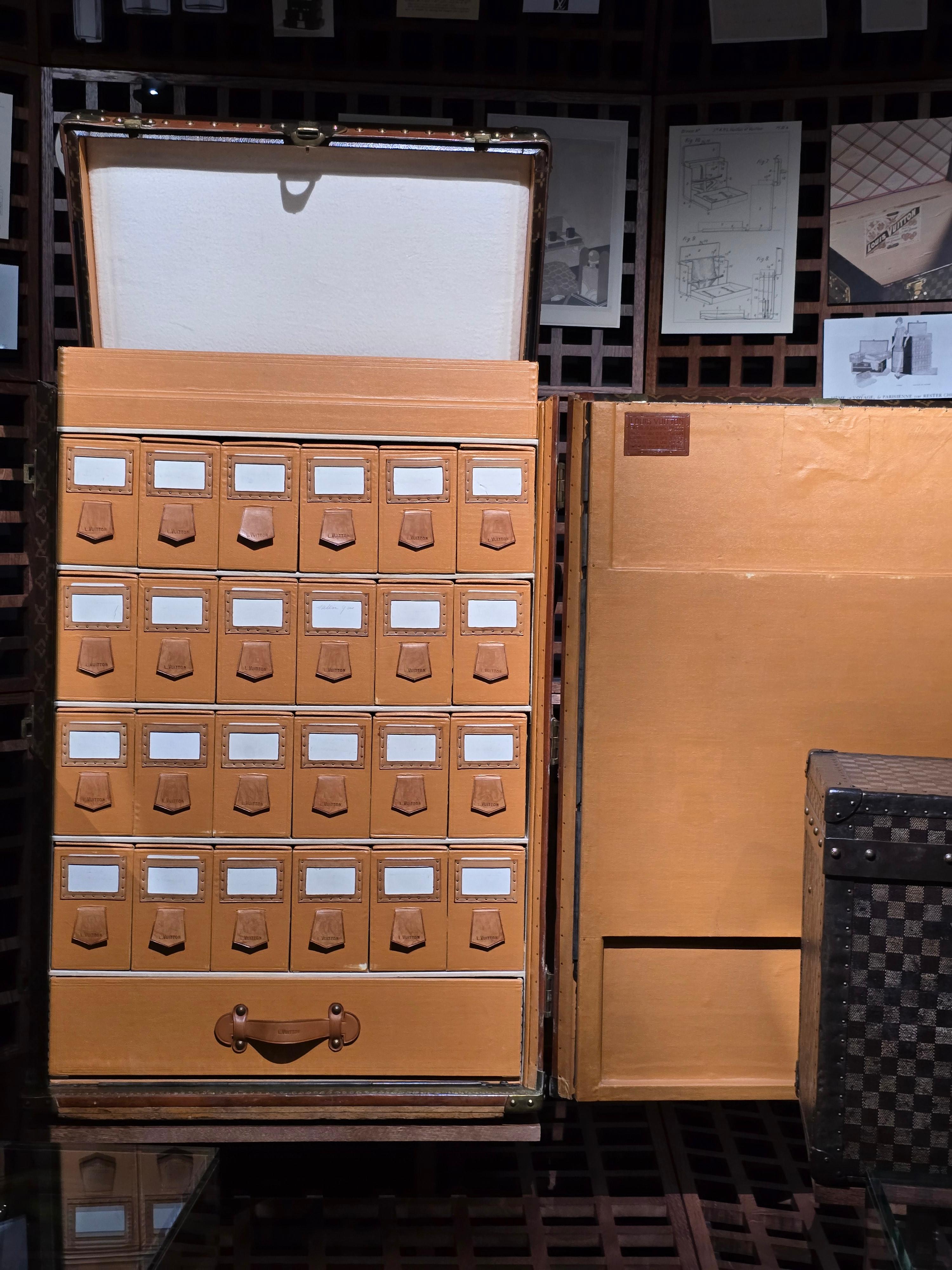 루이비통 30년대 신발장