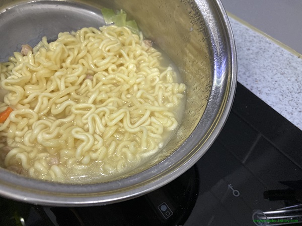 2022년 4월 오뚜기 짜슐랭 짜장라면