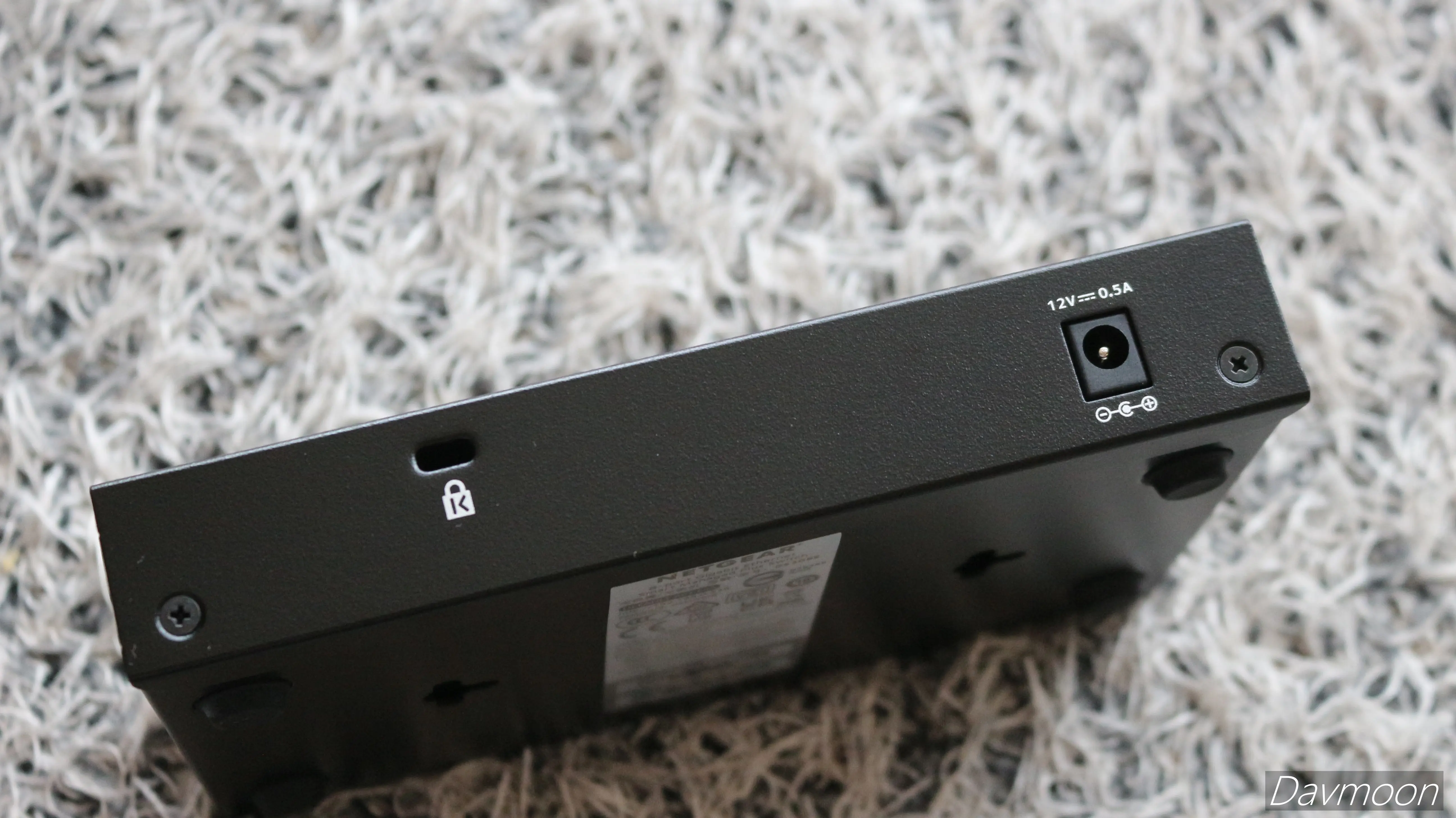 GS308E 후면부 사진