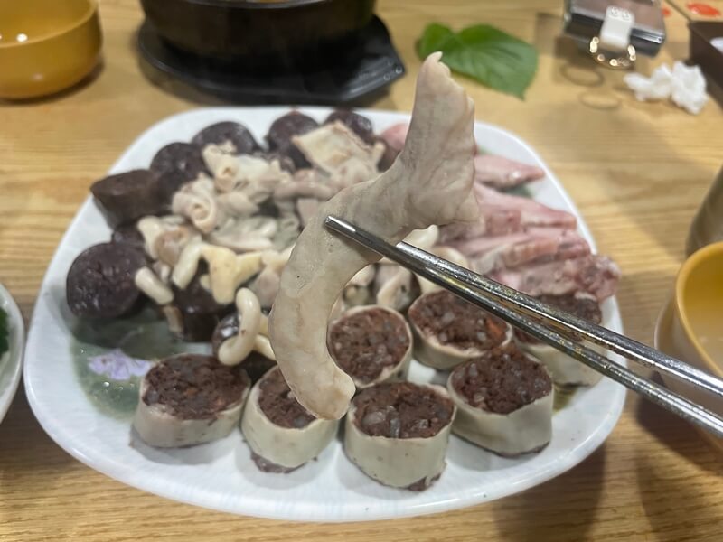 원평시골피순대-모듬순대의-돼지부속