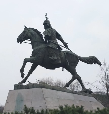 낙성대-강감찬동상
