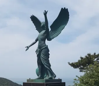 성인들의 상징물과 그 의미 알아보기_9