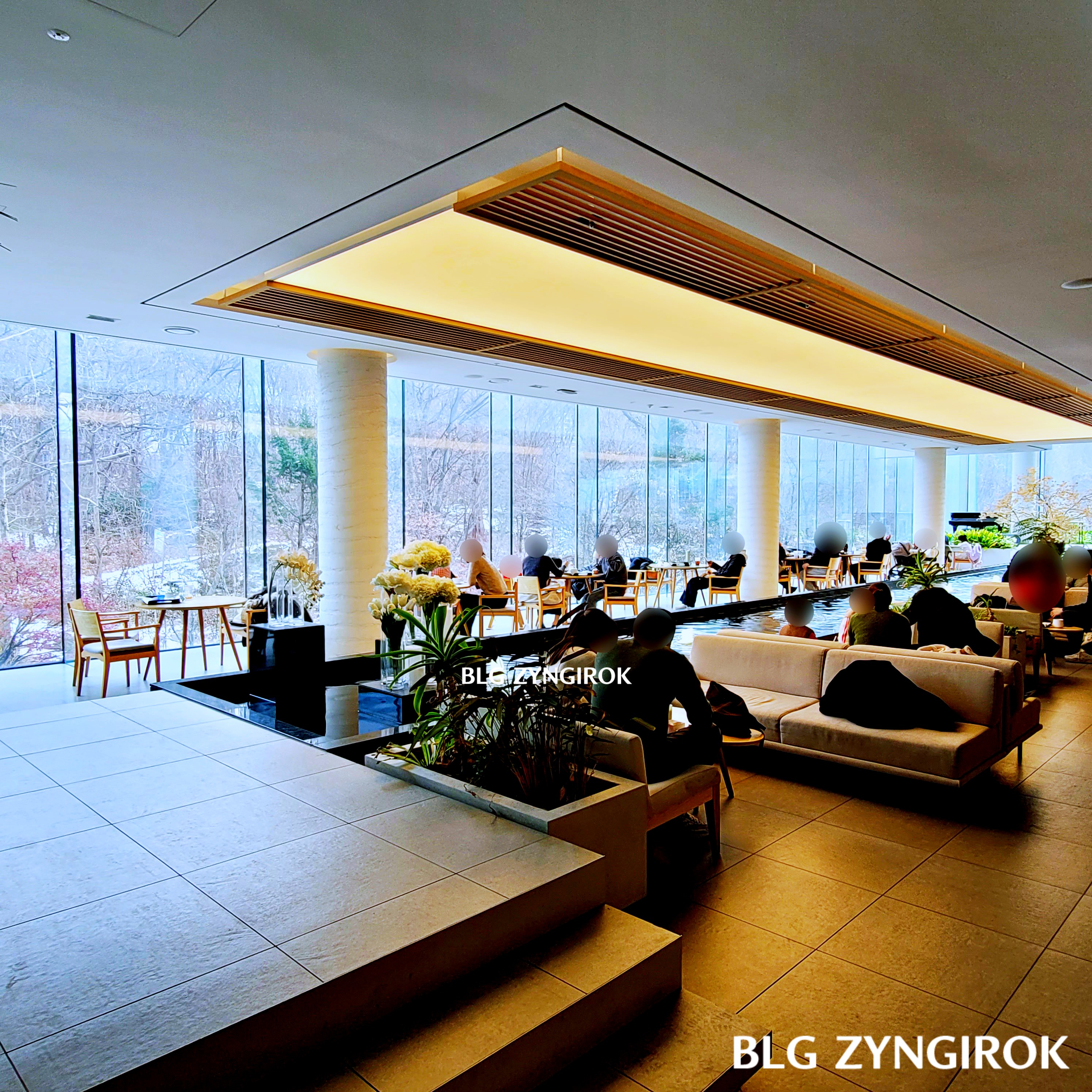 아나키아 2층 모습이다.