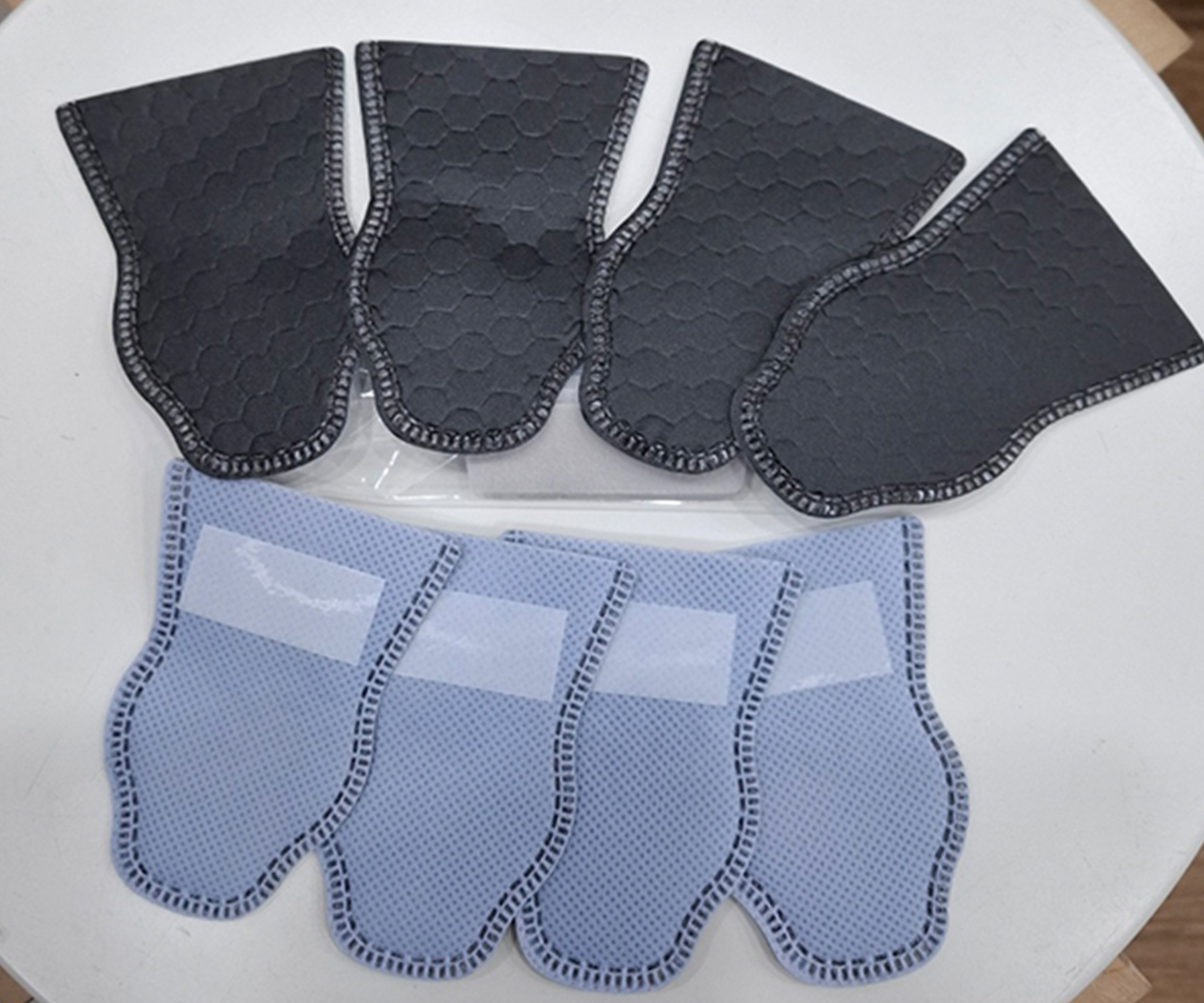 일회용 강아지 신발
부직포 같은 얇은 것으로 만들어져서
착용감이 거의 없다