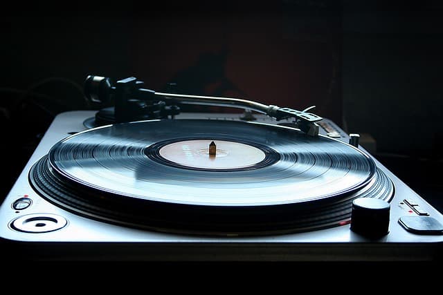 오래된 LP 보관법과 곰팡이 방지 꿀팁