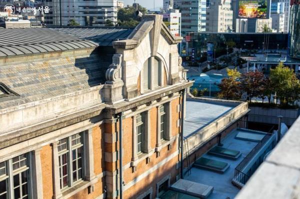 서울역 옥상정원에서 내려다 본 옛 서울역사의 모습
