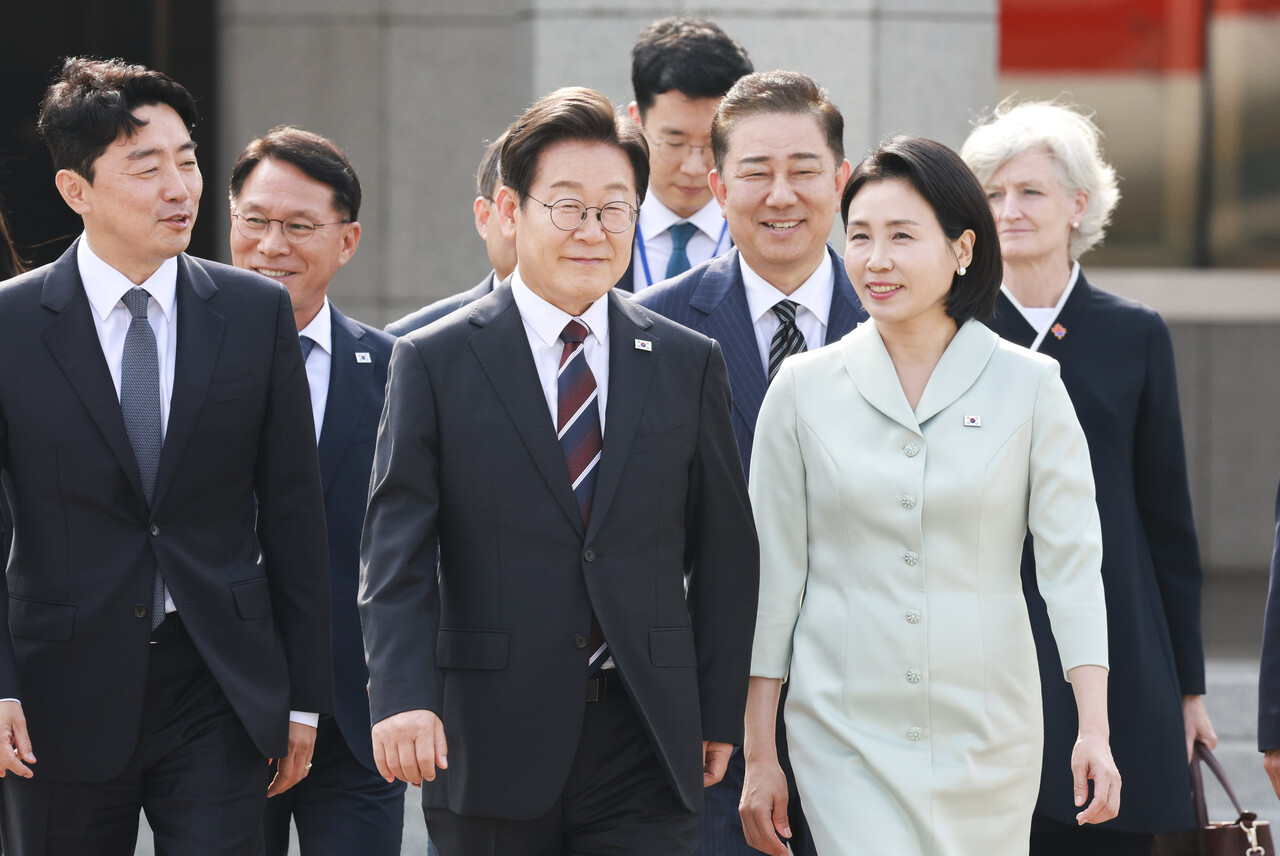 김혜경 여사의 국제무대 첫 등장