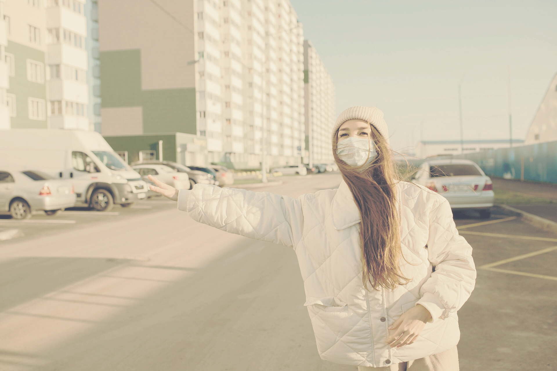 미세먼지와 황사 때문에 마스크 쓴 사람