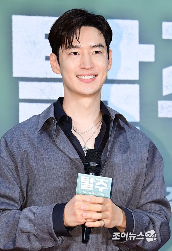 배우 이제훈이 4일 서울 강남구 삼성동 메가박스 코엑스에서 열린 영화 '탈주'(감독 이종필) 쇼케이스에 참석하고 있다. [사진=정소희 기자]